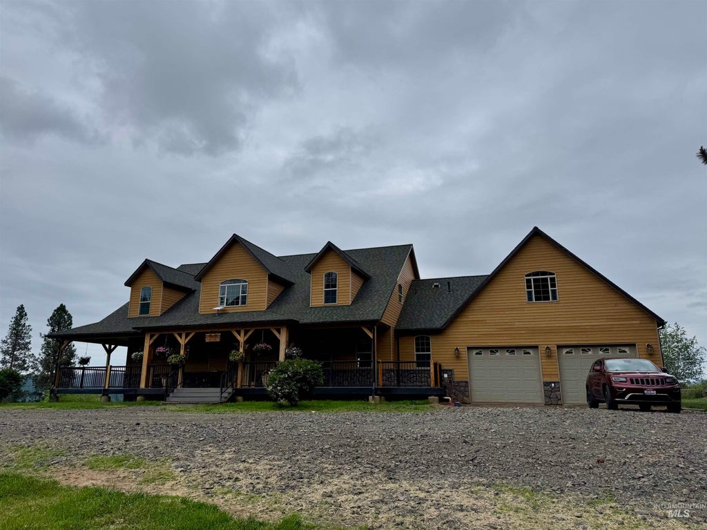 Photo of 5371 Upper Fords Creek #&amp; 5373 Upper fords C, Orofino, ID 83544 (MLS # 98980115)