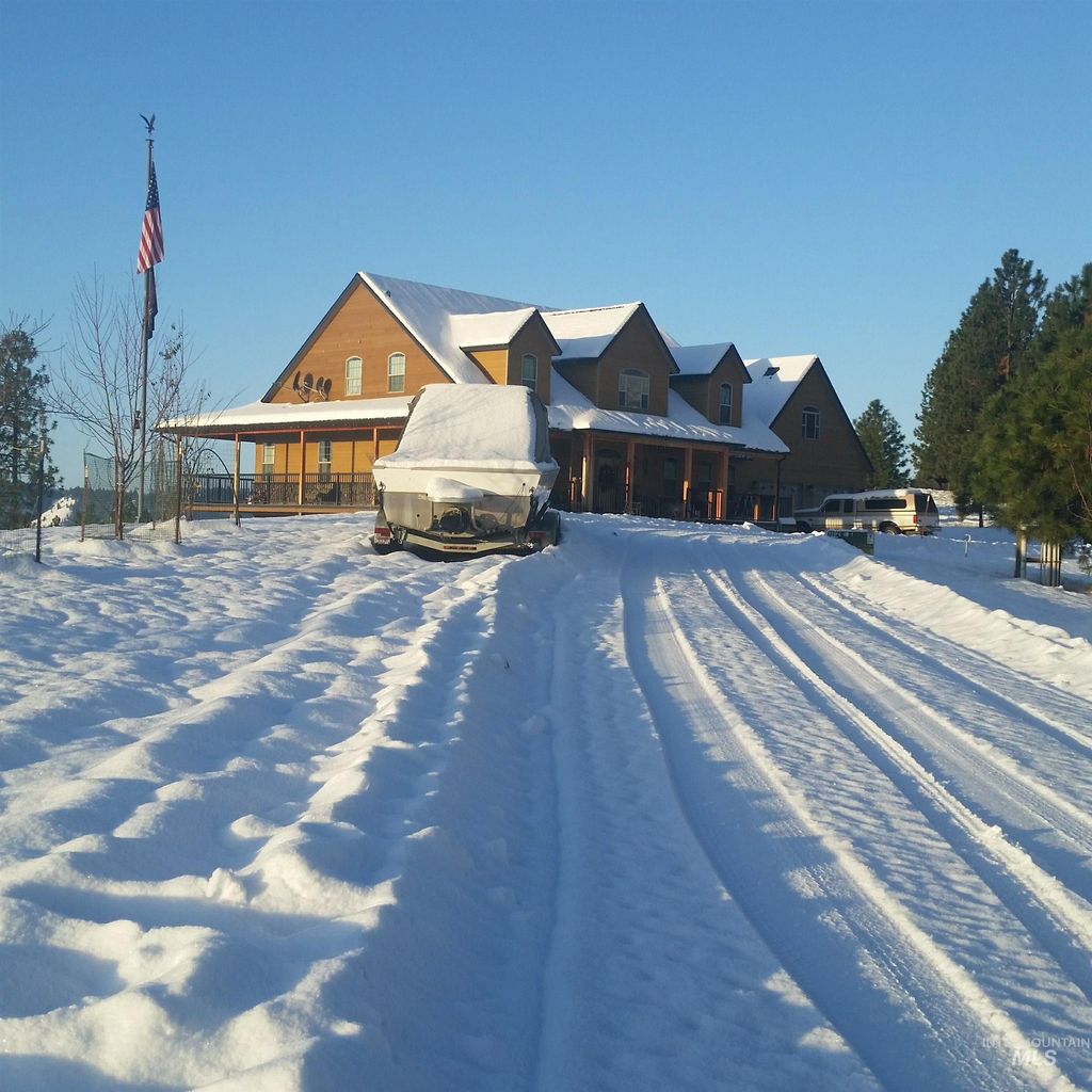 Photo of 5371 Upper Fords Creek #&amp; 5373 Upper fords C, Orofino, ID 83544 (MLS # 98980115)