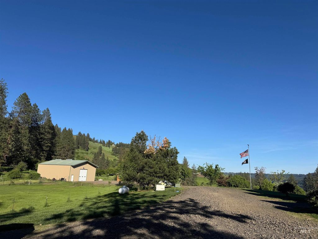 Photo of 5371 Upper Fords Creek #&amp; 5373 Upper fords C, Orofino, ID 83544 (MLS # 98980115)