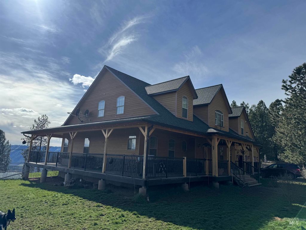 Photo of 5371 Upper Fords Creek #&amp; 5373 Upper fords C, Orofino, ID 83544 (MLS # 98980115)