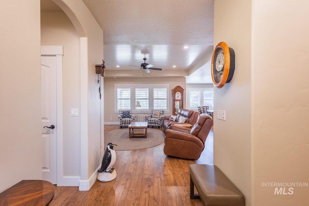 Photo of 15396 Flora Springs, Caldwell, ID 83607 (MLS # 99004239)