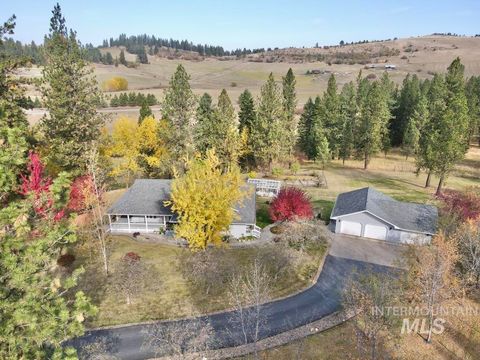 Photo of 79 Mill Loop Road, Grangeville, ID 83530 (MLS # 98961160)
