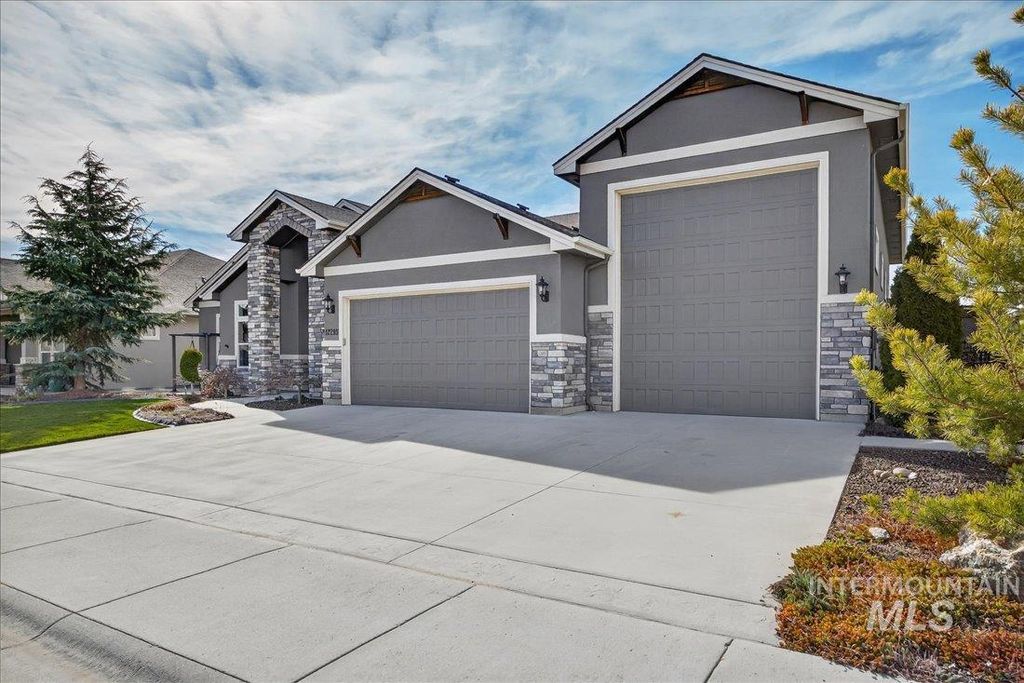 Photo of 12299 W Pavo St, Star, ID 83669 (MLS # 98978584)