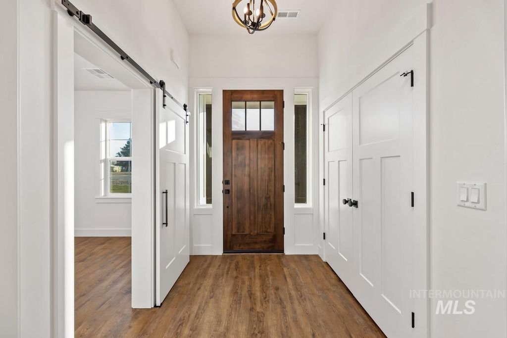 Photo of 6246 Greenhill Street, Nampa, ID 83687 (MLS # 98972813)