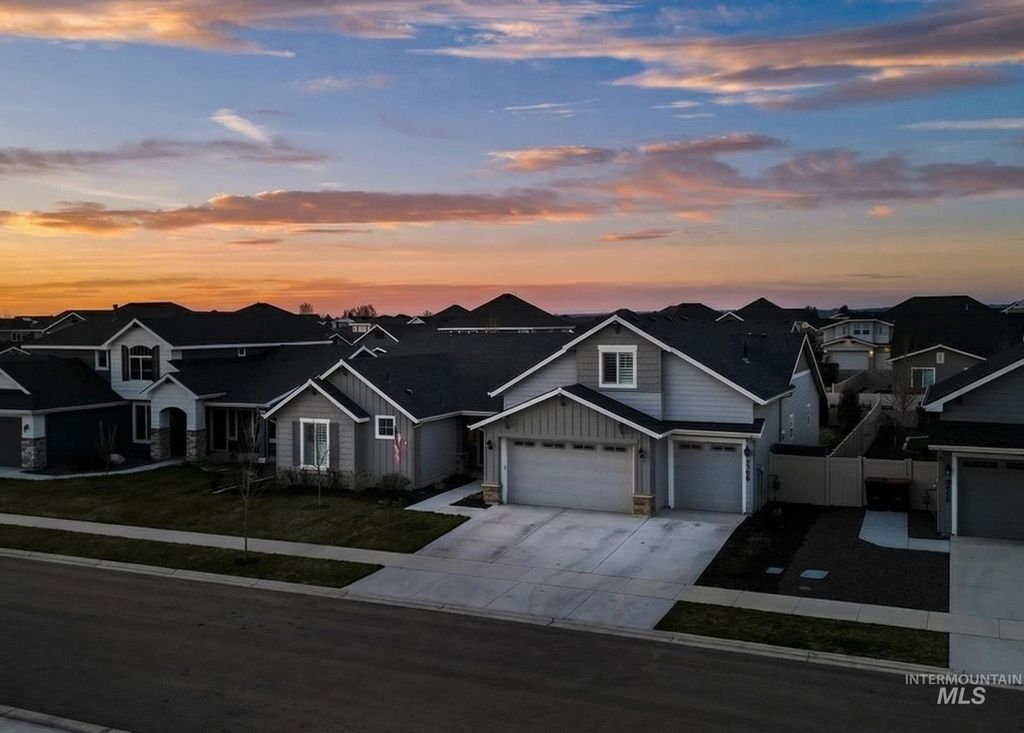 Photo of 5398 W Avilla Dr, Meridian, ID 83464 (MLS # 98978585)