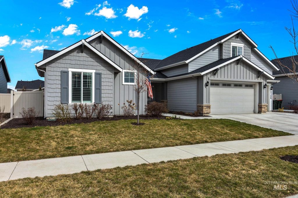 Photo of 5398 W Avilla Dr, Meridian, ID 83464 (MLS # 98978585)