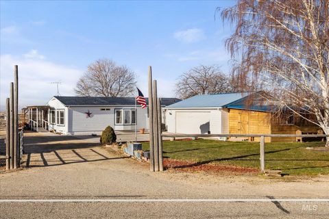 Photo of 19095 S Pleasant Valley Rd, Kuna, ID 83634 (MLS # 98968636)