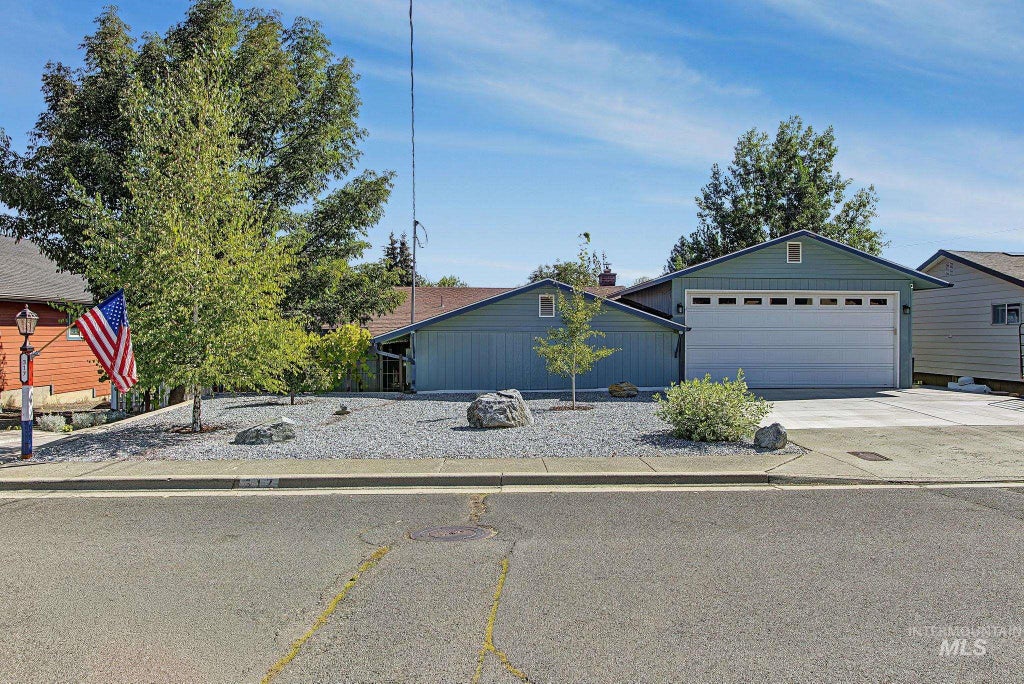 Photo of 317 S Boulevard ST, Grangeville, ID 83530 (MLS # 99000592)