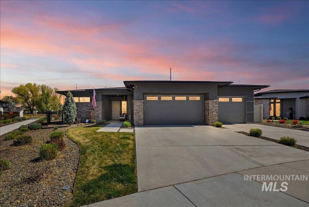Photo of 4718 E Goldstone Dr, Meridian, ID 83642 (MLS # 98981340)