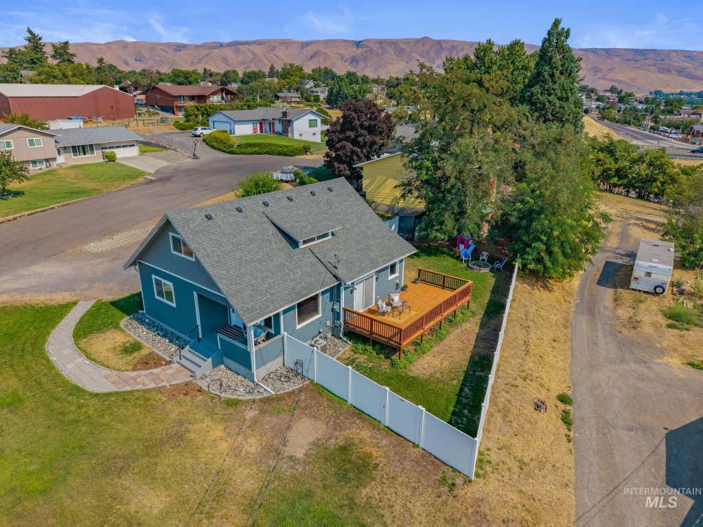 Photo of 610 18th Ave, Clarkston, WA 99403 (MLS # 98995864)