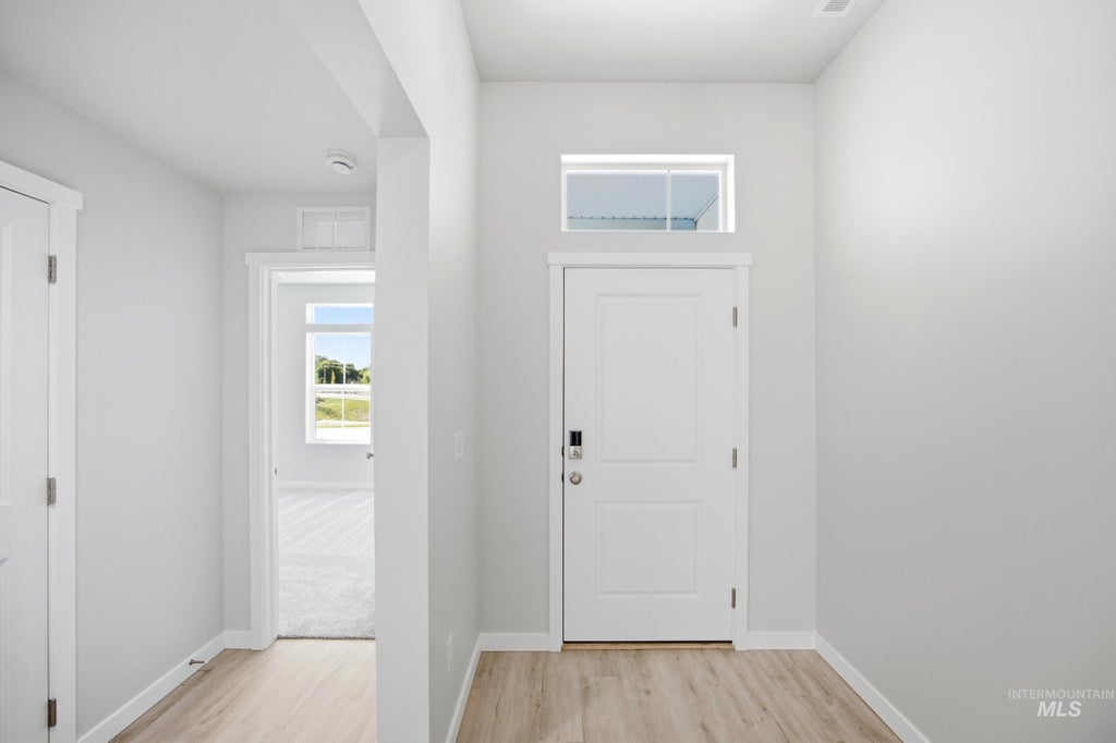 Photo of 543 W Novak Dr, Emmett, ID 83617 (MLS # 98989348)