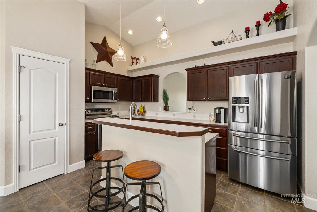 Photo of 1582 N Avain Ave, Kuna, ID 83634 (MLS # 98980349)