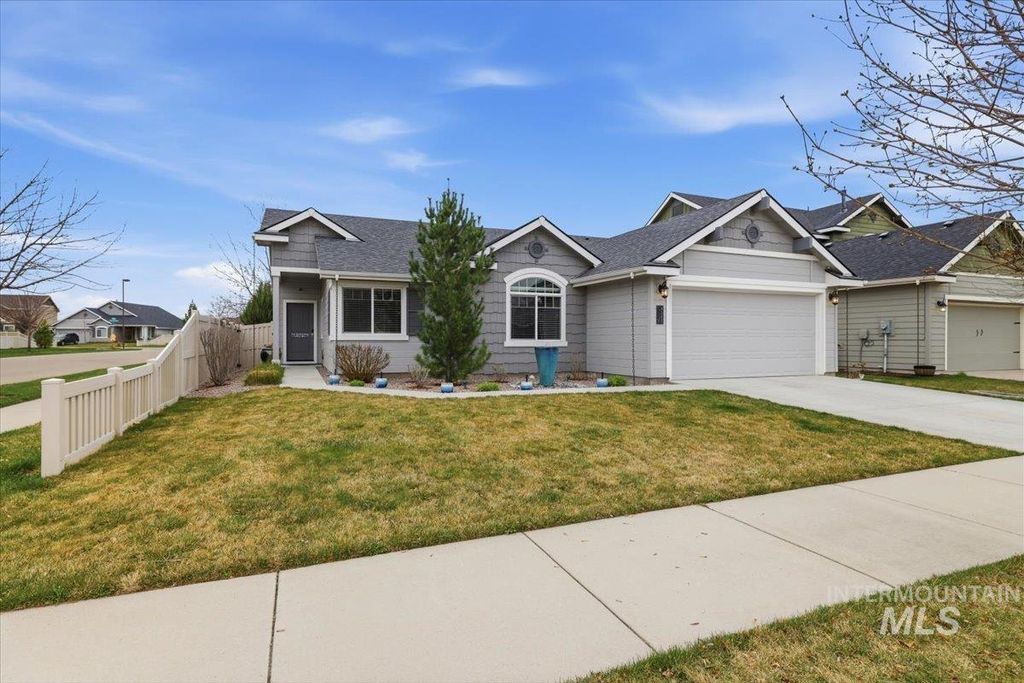 Photo of 9382 S Updale Avenue, Kuna, ID 83634 (MLS # 98979478)