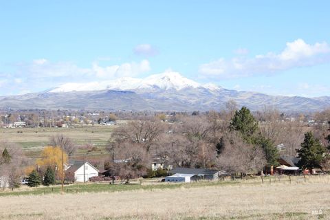 Photo of 779 W South Slope Road, Emmett, ID 83617 (MLS # 98960243)