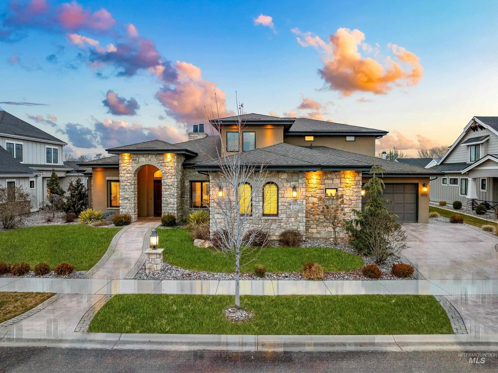 Photo of 1658 E Crowne Pointe Dr, Eagle, ID 83616 (MLS # 98975174)