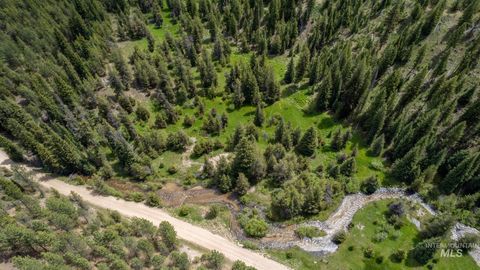 Photo of 40 Clear Creek Road, Cascade, ID 83611 (MLS # 98915130)