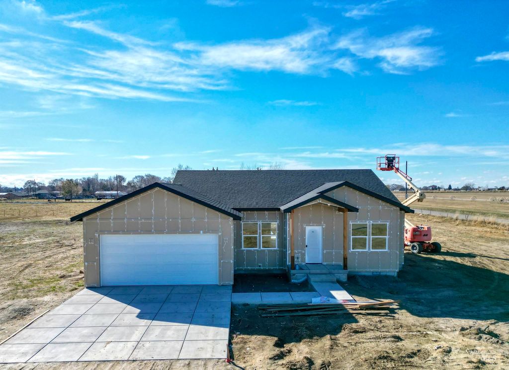 Photo of 327 S 100 W, Rupert, ID 83350 (MLS # 98976695)