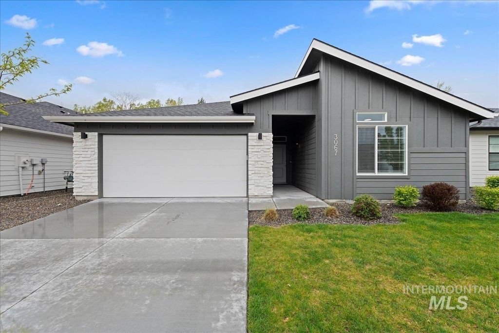 Photo of 3067 S Green Forest Way, Boise, ID 83709 (MLS # 98983564)