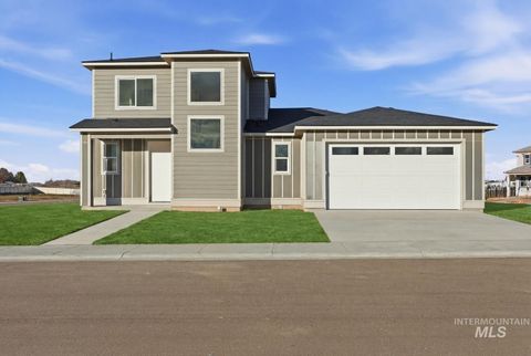 Photo of 924 W Circinae St, Kuna, ID 83634 (MLS # 98986311)