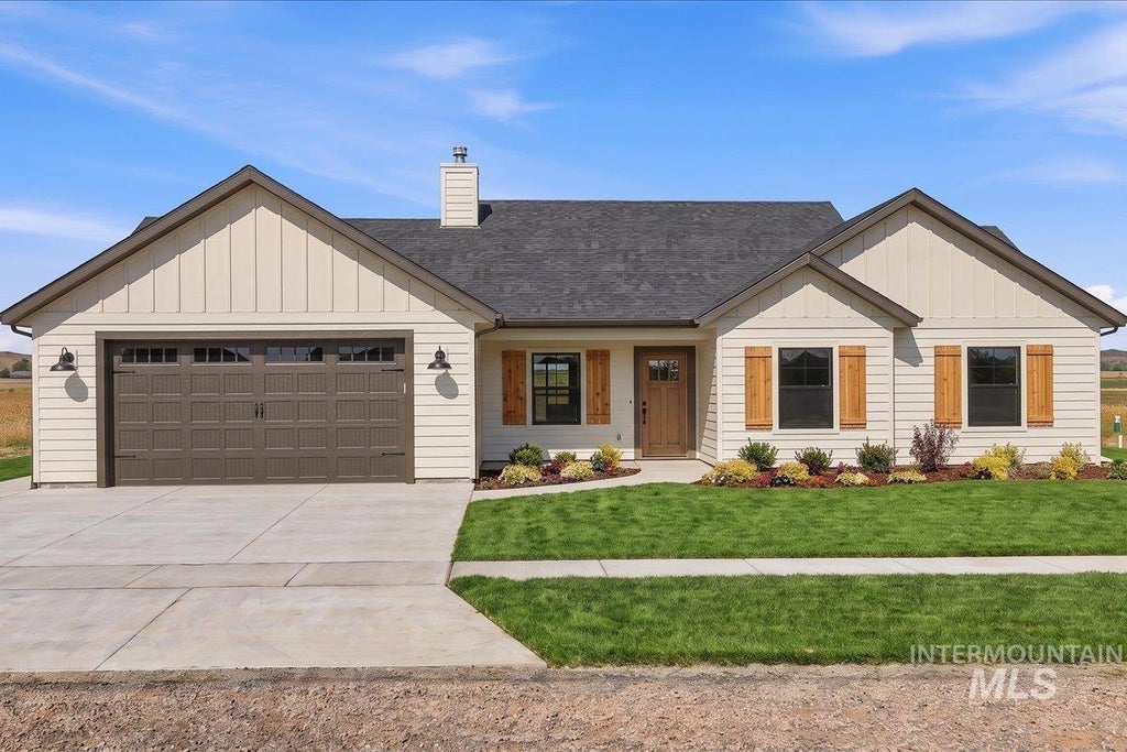 Photo of 3406 Pioneer Rd, Homedale, ID 83628 (MLS # 99002220)