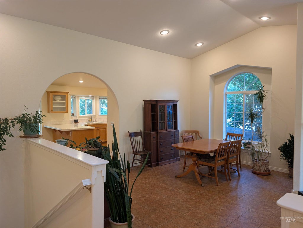 Photo of 690 S Granite Way, Boise, ID 83712 (MLS # 99000459)