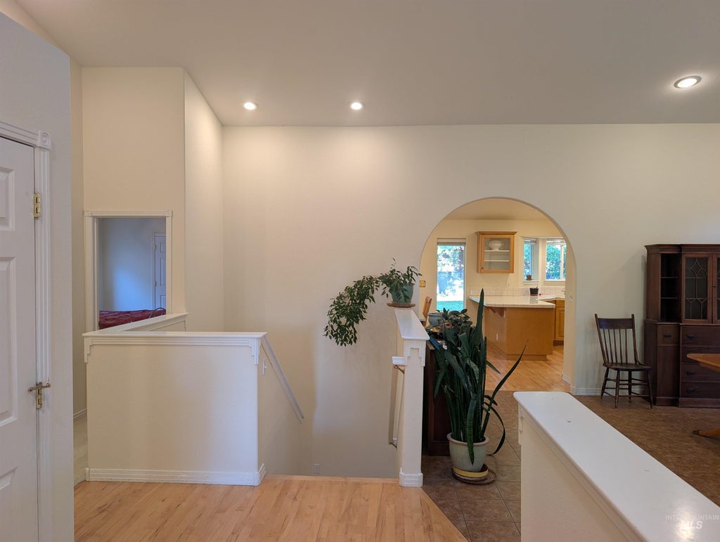 Photo of 690 S Granite Way, Boise, ID 83712 (MLS # 99000459)