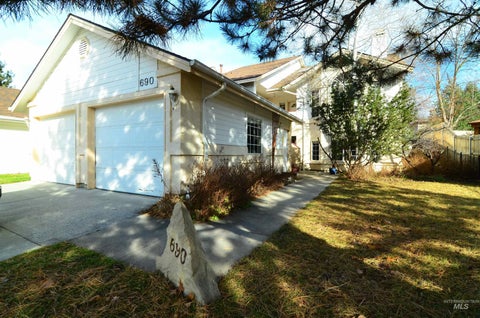 Photo of 690 S Granite Way, Boise, ID 83712 (MLS # 99000459)