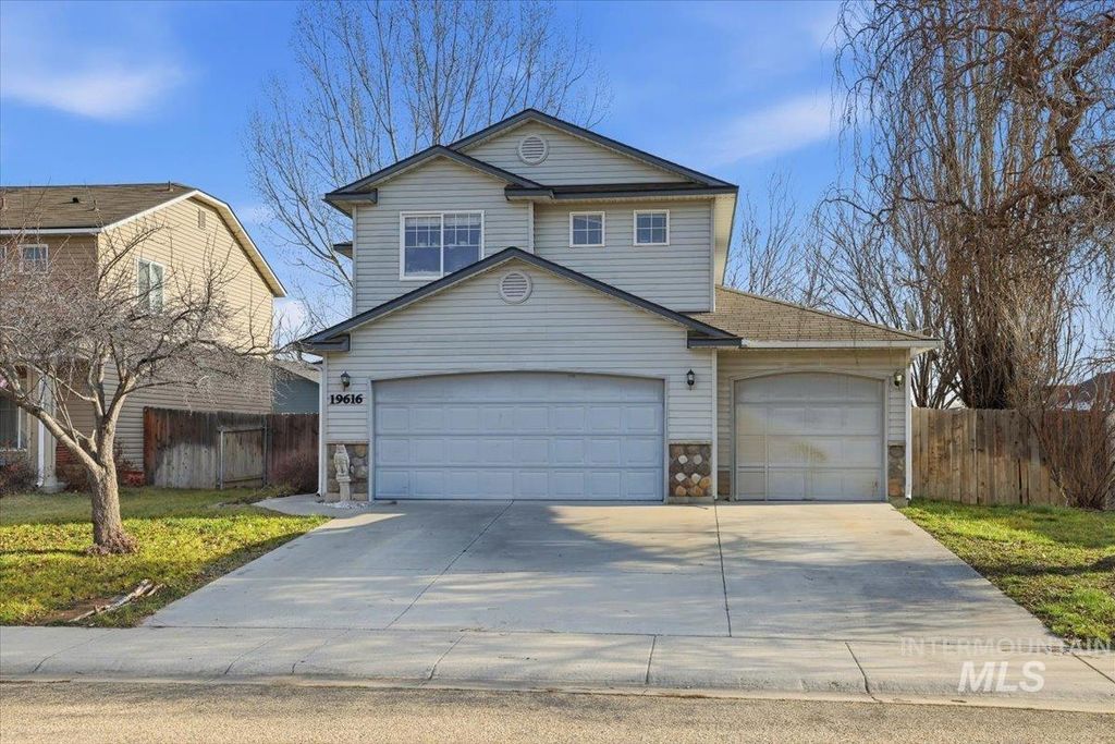 Photo of 19616 Commonwealth Avenue, Caldwell, ID 83605 (MLS # 98971766)