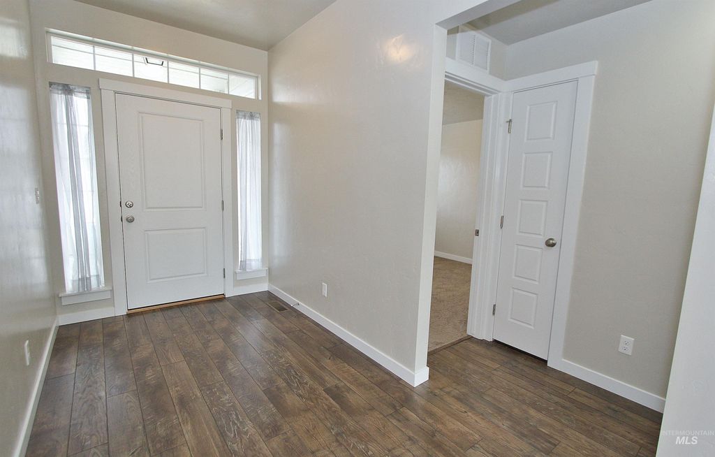 Photo of 701 E Gannett Dr, Meridian, ID 83642 (MLS # 98975817)