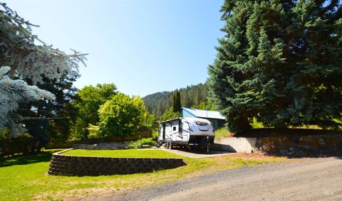 Photo of 415 W Waskey Street, Peck, ID 83545 (MLS # 98949023)