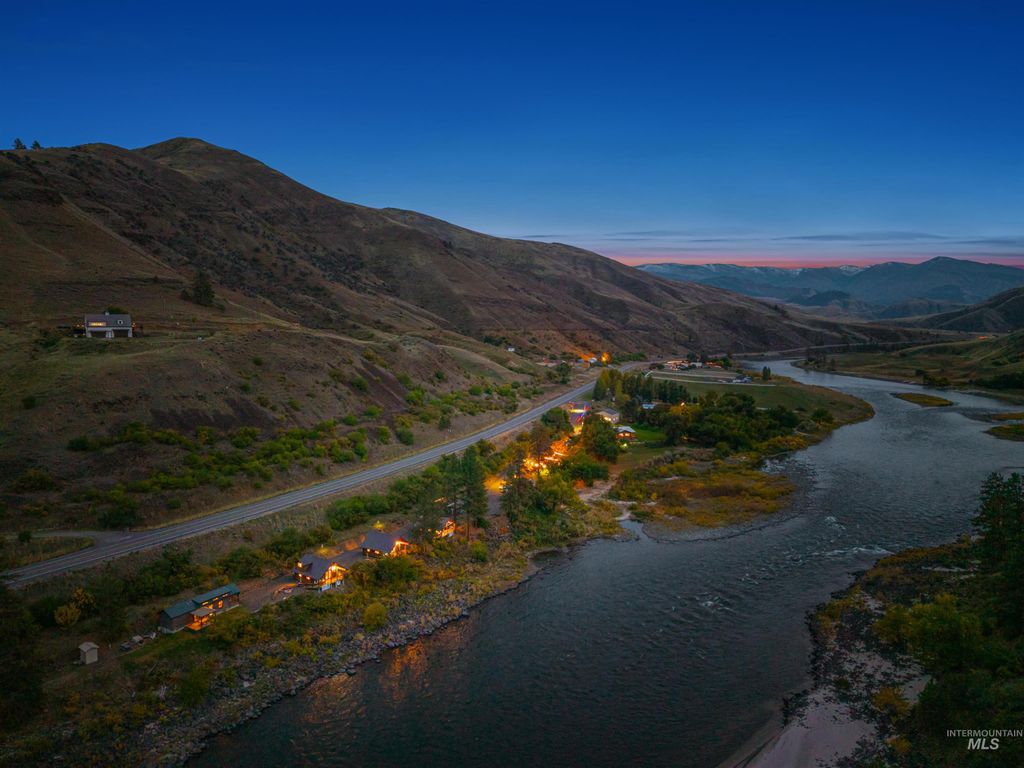 Photo of 13706 95 South, White Bird, ID 83554 (MLS # 98976458)