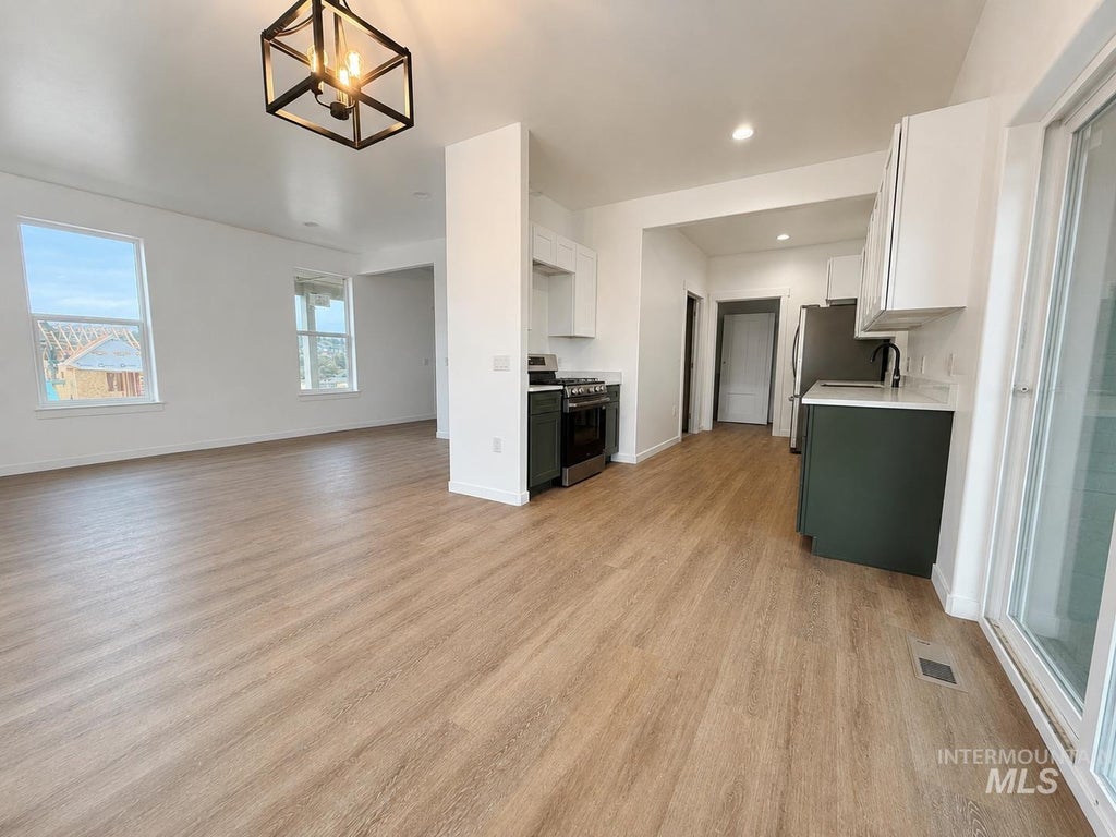 Photo of 1091 Edington AVE, Moscow, ID 83843 (MLS # 98990373)