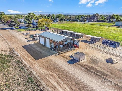 Photo of 12195 S Hawk Haven Ave, Kuna, ID 83634 (MLS # 98968988)