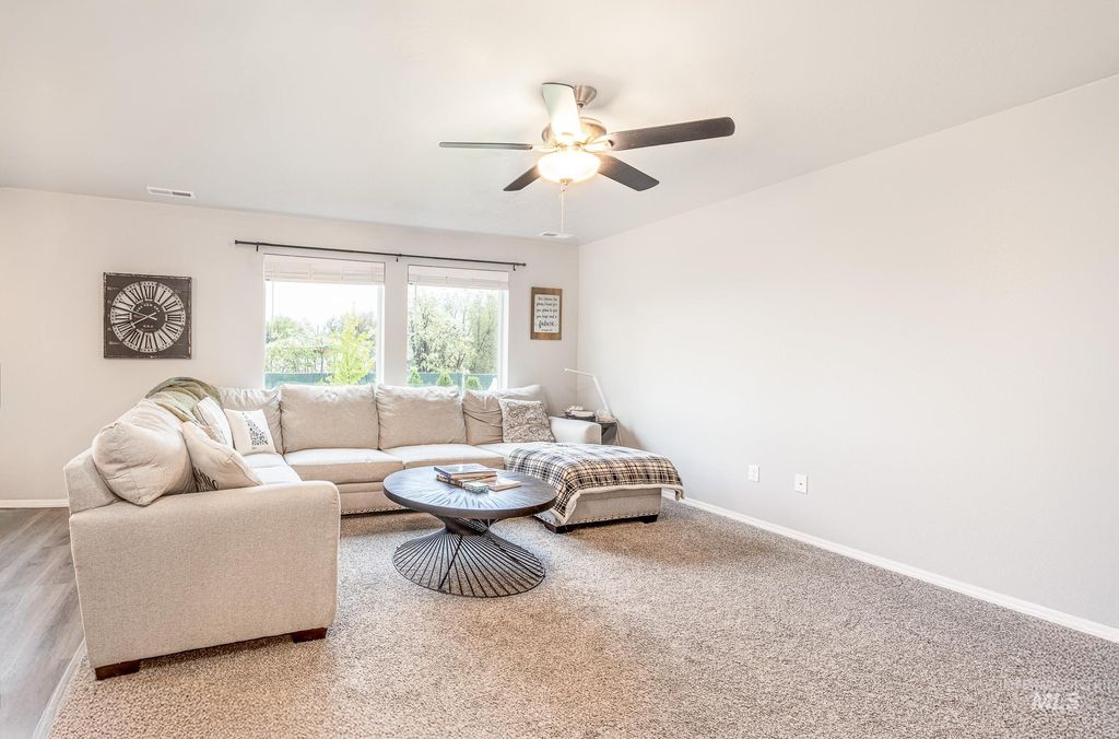 Photo of 4461 E E Stone Falls Dr, Nampa, ID 83686 (MLS # 98983646)