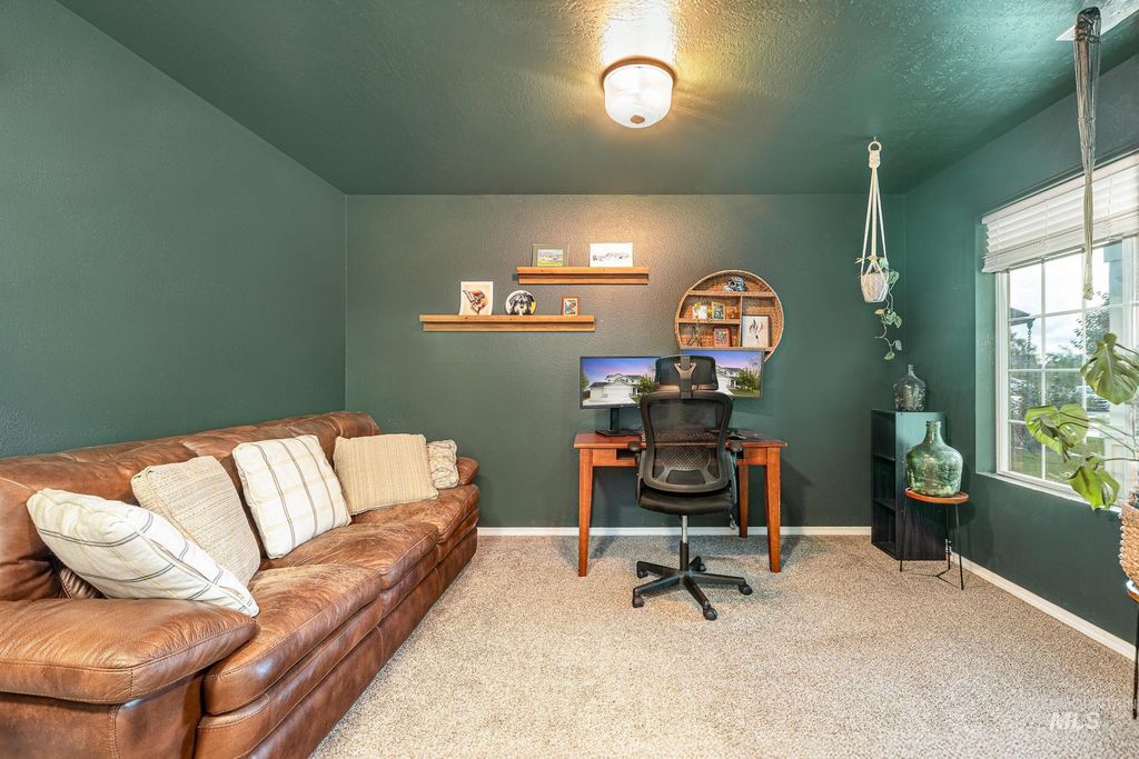 Photo of 4461 E E Stone Falls Dr, Nampa, ID 83686 (MLS # 98983646)