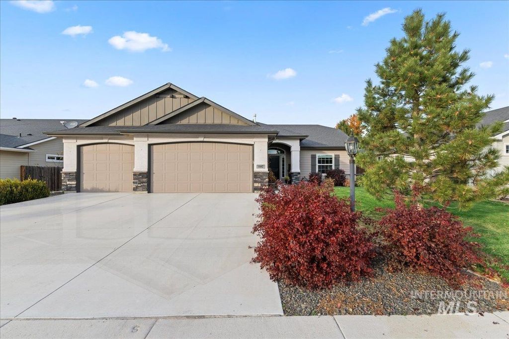 Photo of 10682 Rain Springs St, Nampa, ID 83687 (MLS # 98967375)