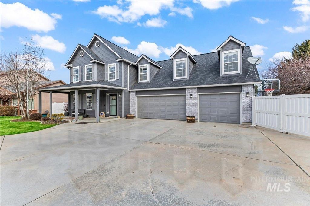 Photo of 2608 S Hood Ranch Pl, Meridian, ID 83642 (MLS # 98975695)