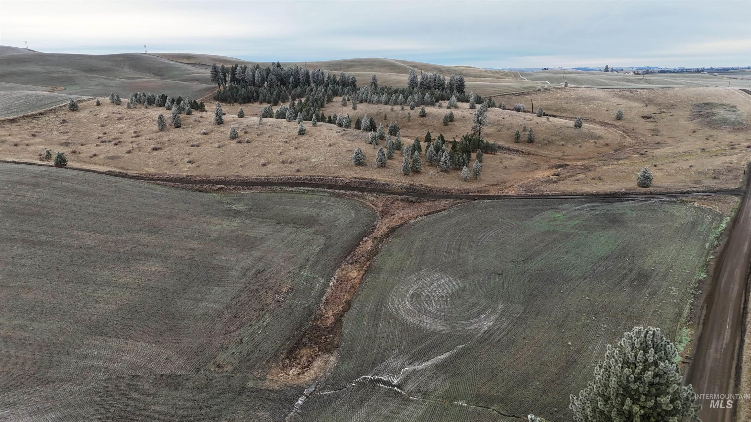 Aerial view of property's location with rural landscape