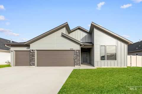 Photo of 5030 E Open Canyon Dr, Nampa, ID 83687 (MLS # 98972724)