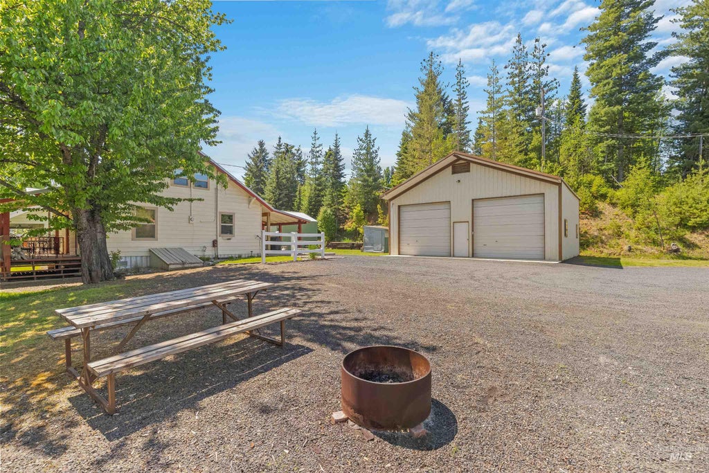 Photo of 210 S 2nd St, Elk River, ID 83827 (MLS # 98996520)