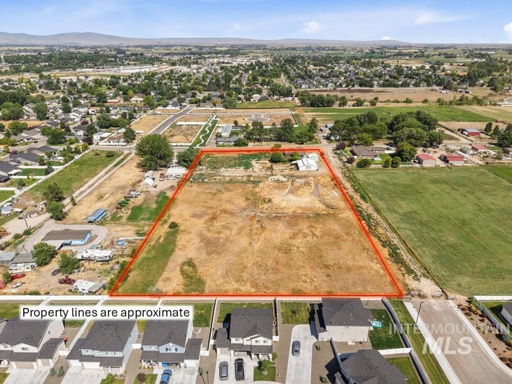 Photo of 755 S Ash Ave, Kuna, ID 83634 (MLS # 98979726)