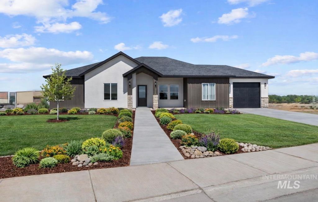 Photo of 1332 E 18th Ave #Lot 1 BLK 9 Becker S, Jerome, ID 83338 (MLS # 98976301)