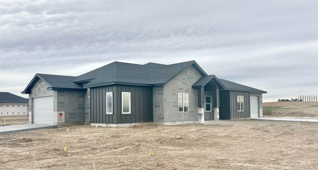 Photo of 1332 E 18th Ave #Lot 1 BLK 9 Becker S, Jerome, ID 83338 (MLS # 98976301)