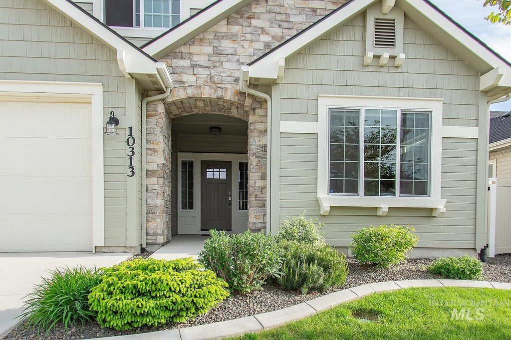 Photo of 10313 Baker Lake St, Nampa, ID 83687 (MLS # 98985165)