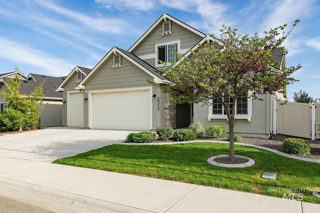 Photo of 10313 Baker Lake St, Nampa, ID 83687 (MLS # 98985165)