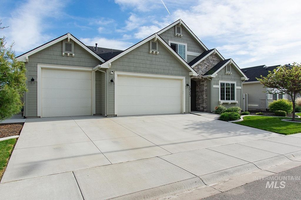 Photo of 10313 Baker Lake St, Nampa, ID 83687 (MLS # 98985165)