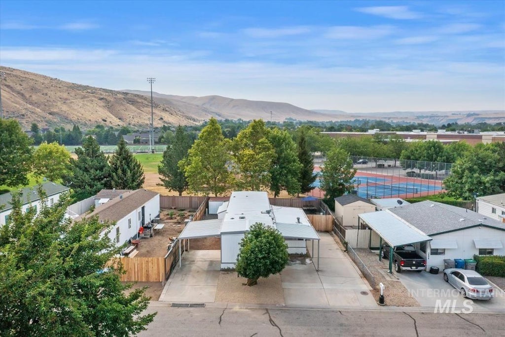 Photo of 3686 S Clacton Way, Boise, ID 83716 (MLS # 98994997)