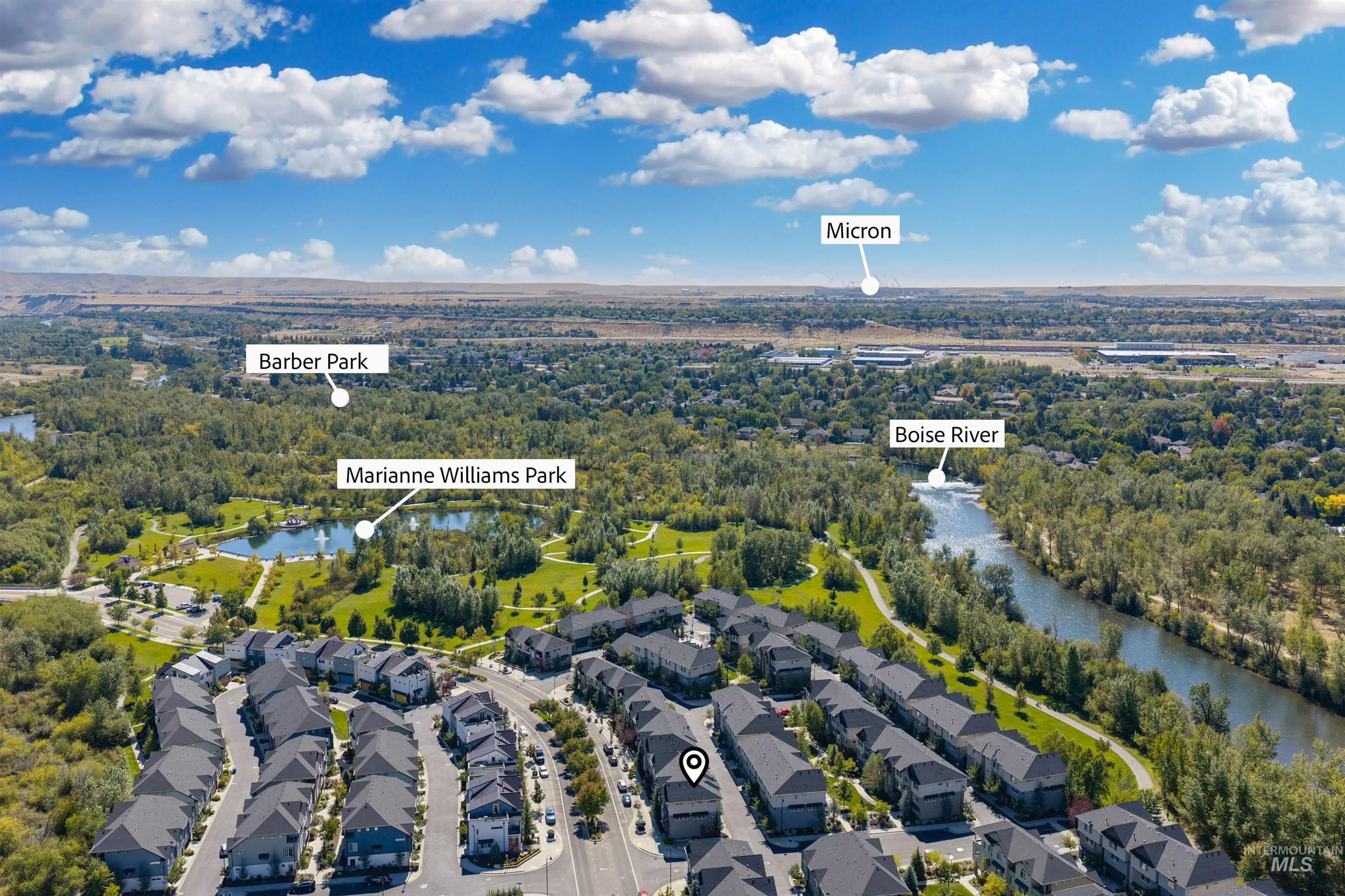 3270 E Thoroughbred Ln