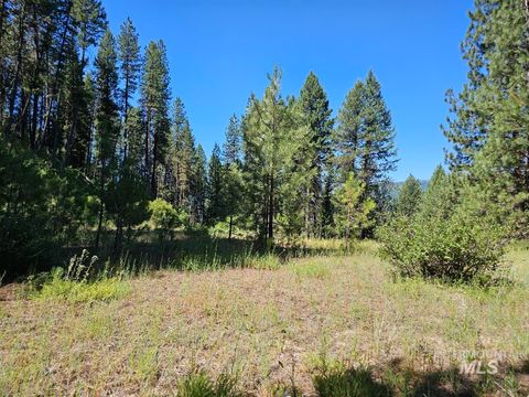 15 Thunder Rd Garden Valley ID 83622
