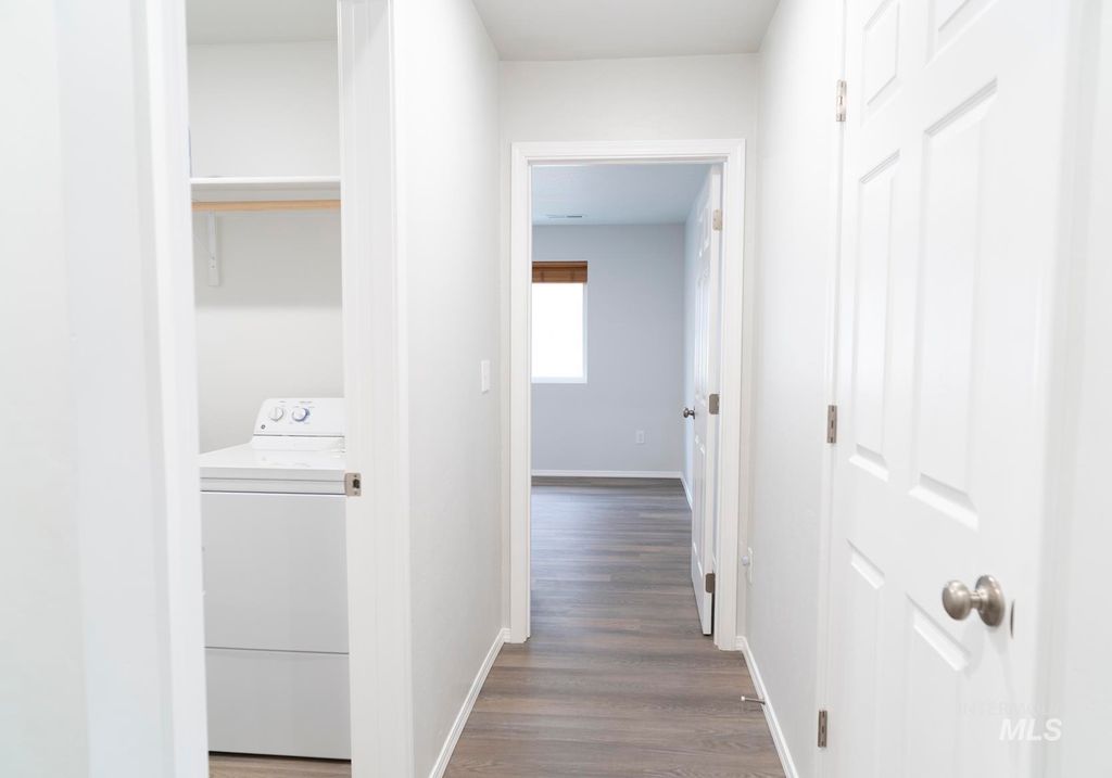 Photo of 1281 W Buffalo River Dr, Meridian, ID 83642 (MLS # 98977980)